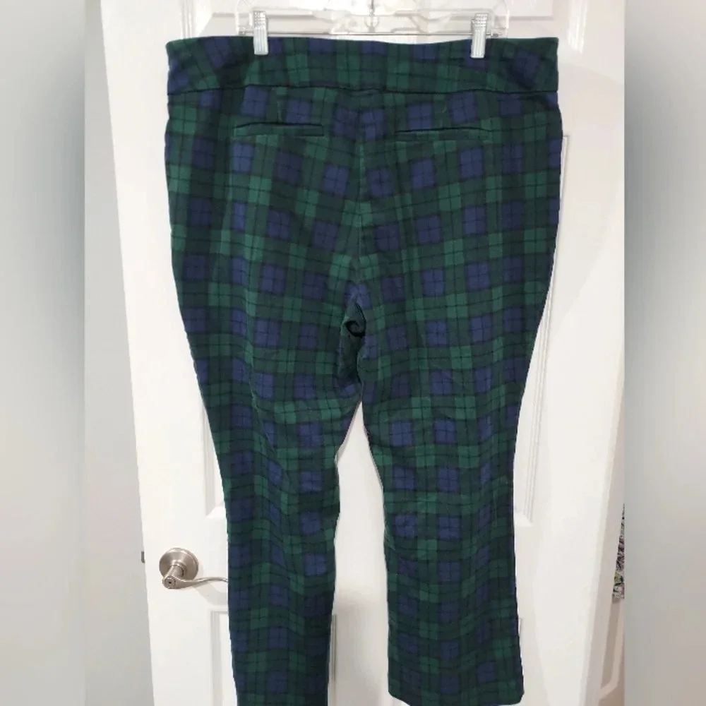 Croft & Barrow Blue and Green Plaid Effortless Stretch Bootcut Pants in Size 20W